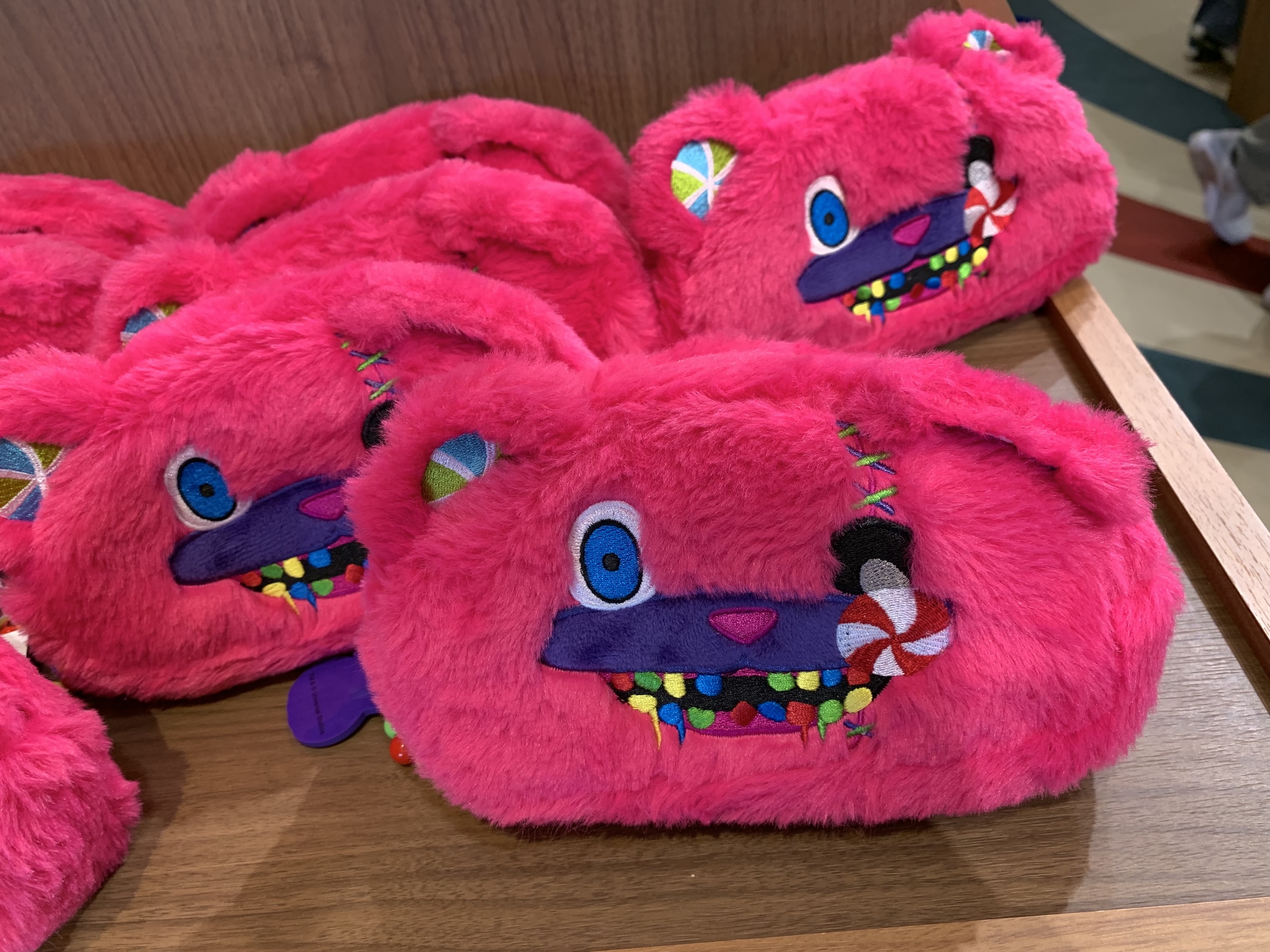 ハミクマキャンディペンケース| キャステル | CASTEL ディズニー情報